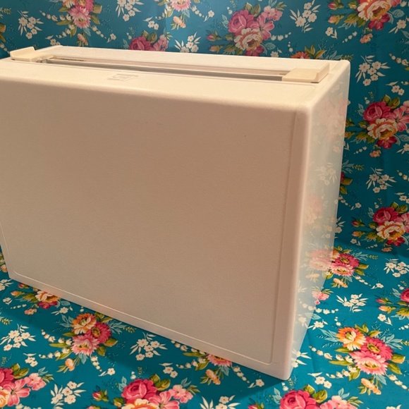 Husqvarna Viking 6000 series 6440 Sewing machine Hard Cover Case OEM - Picture 11 of 11